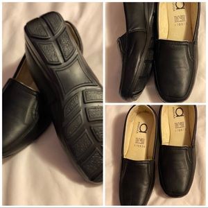 Black original , made in Mexico flat shoes